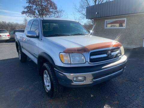 2000 Toyota Tundra for sale at Atkins Auto Sales in Morristown TN