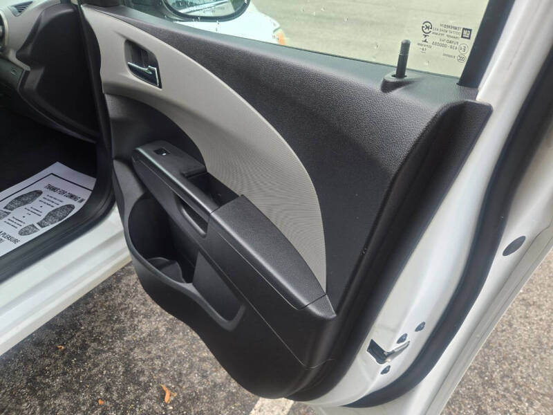 2015 Chevrolet Sonic LT Auto