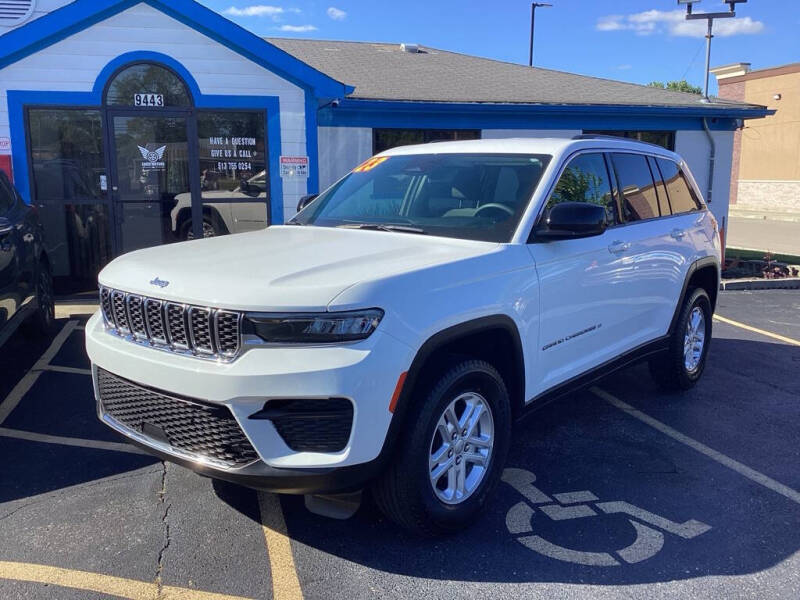 2023 Jeep Grand Cherokee Laredo