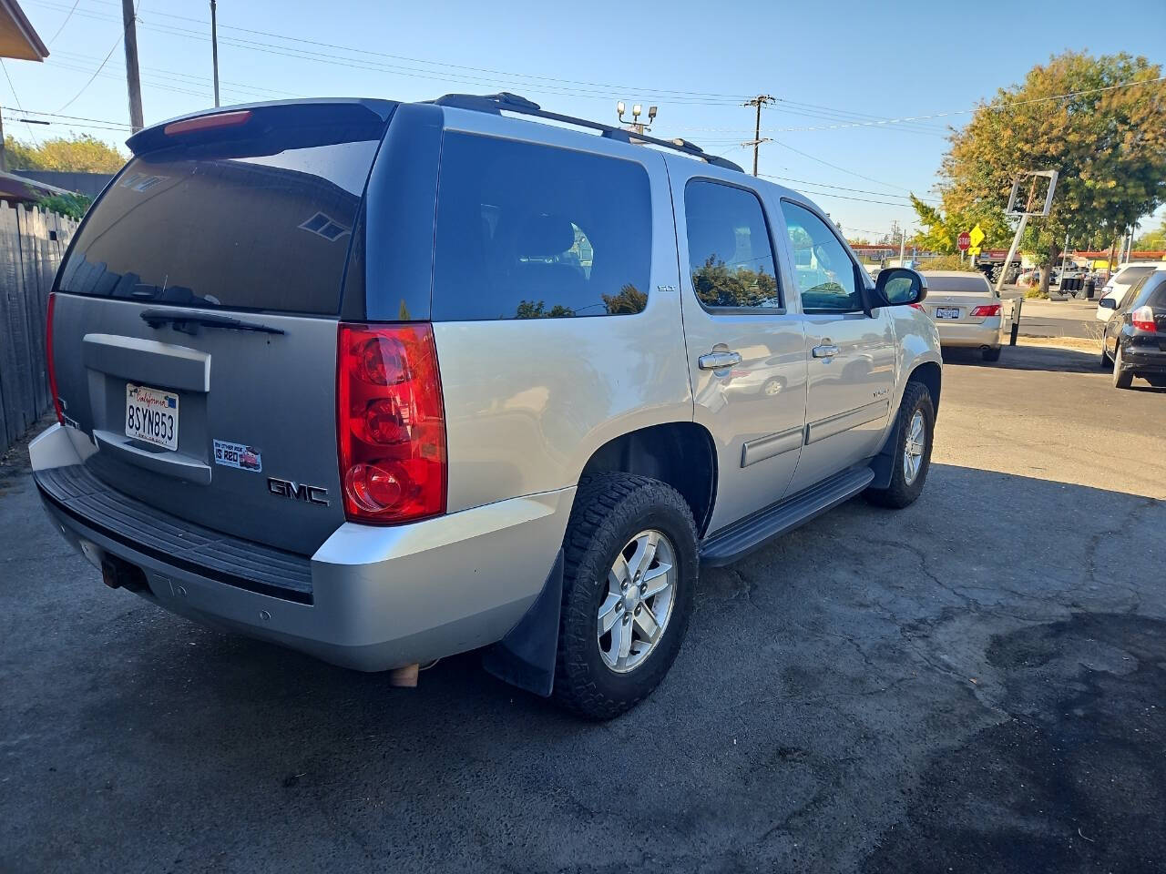 2012 GMC Yukon for sale at LOS ALTOS AUTOMOTRIZ LLC in Modesto, CA