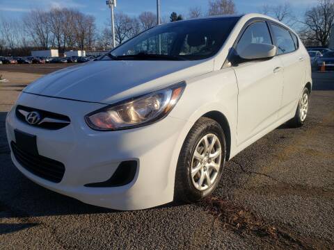 2013 Hyundai Accent for sale at Driveway Deals in Cleveland OH