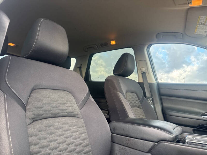 2022 Nissan Pathfinder S