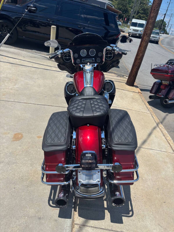 2010 Harley-Davidson Ultra Classic FLHTCU