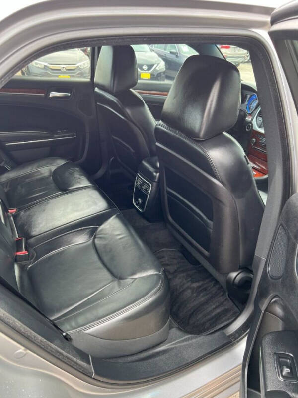 2014 Chrysler 300