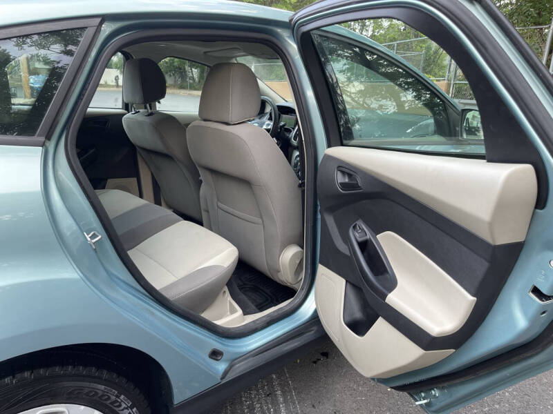 2012 Ford Focus SE