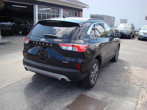 2021 Ford Escape SEL