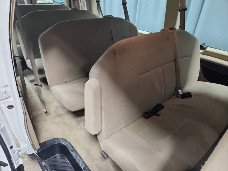 2011 Ford E-Series E-350 SD XLT