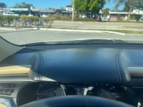 2013 Toyota Avalon XLE