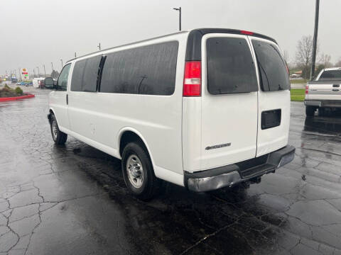 2017 Chevrolet Express LT 3500