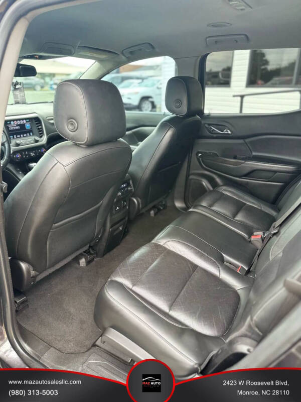 2017 GMC Acadia SLT-1