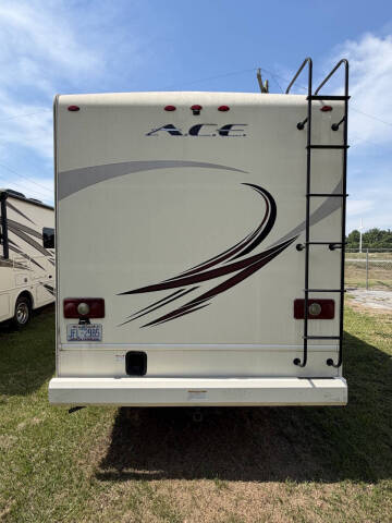 2018 Thor Motor Coach Ace 30.4