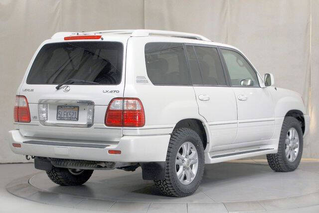 2005 Lexus LX 470