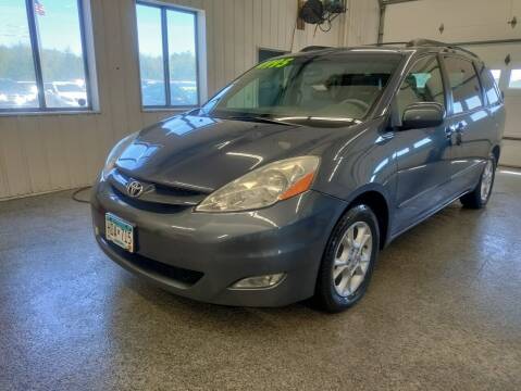 2006 Toyota Sienna for sale at Sand's Auto Sales in Cambridge MN