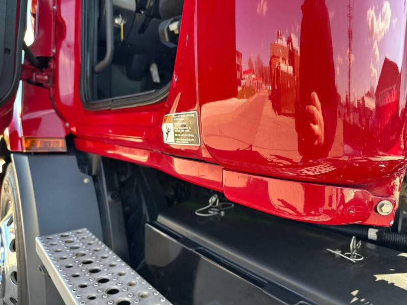 2019 Freightliner Cascadia