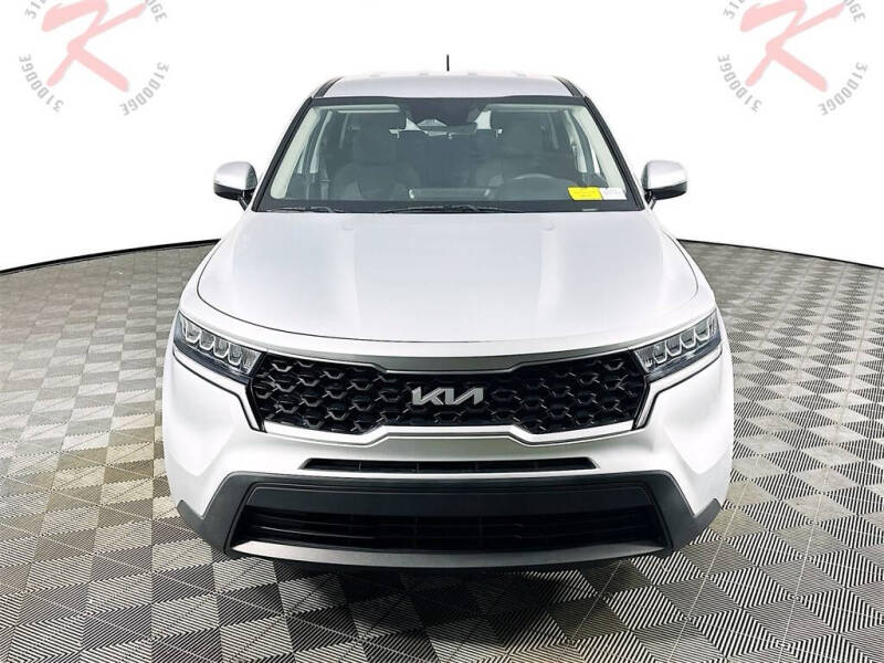 2022 Kia Sorento LX