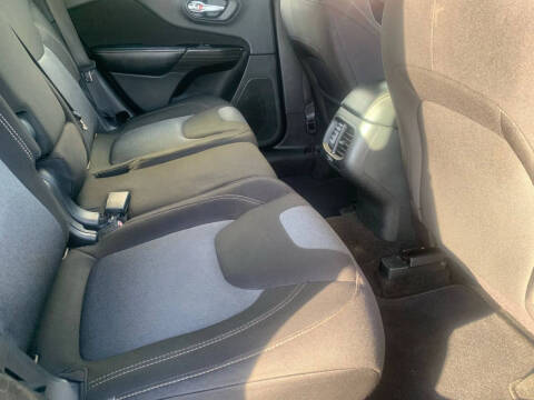 2014 Jeep Cherokee Sport