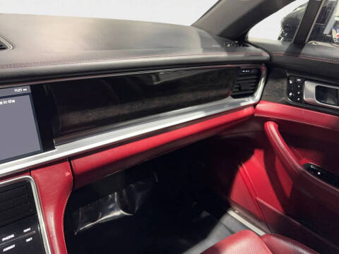 2018 Porsche Panamera