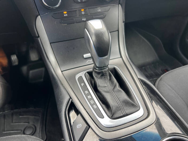 2017 Ford Edge SE