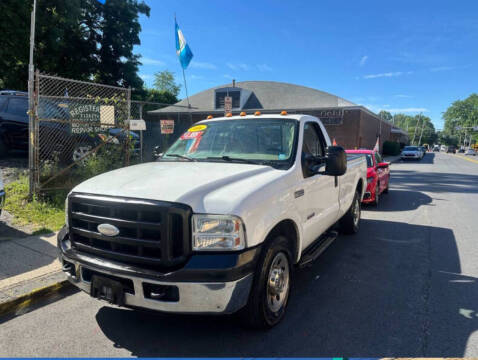 2006 Ford F-250 Super Duty for sale at Drive Deleon in Yonkers NY