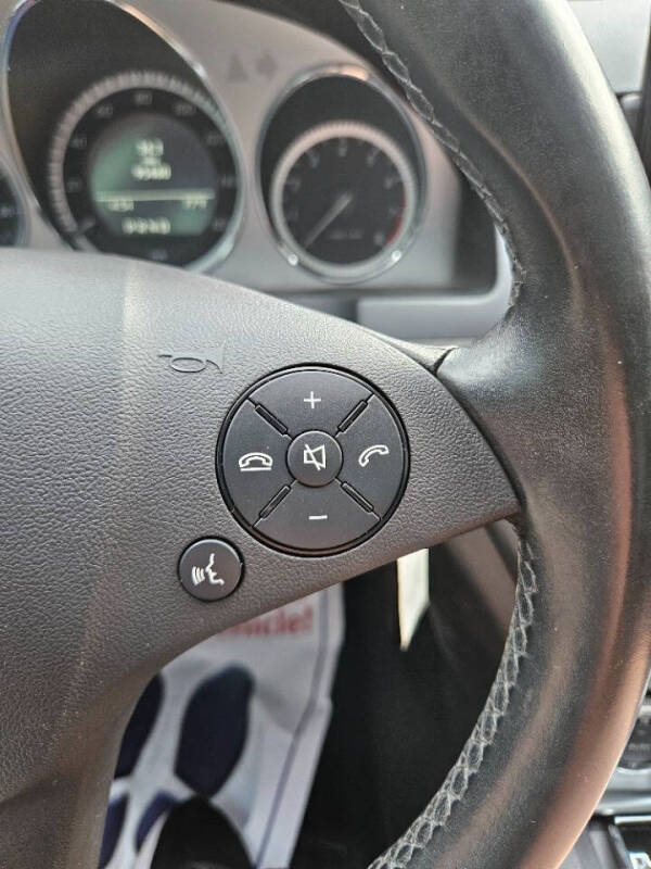 2011 Mercedes-Benz C-Class C 300 Luxury