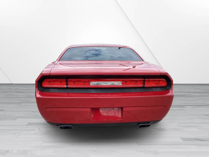 2013 Dodge Challenger SXT