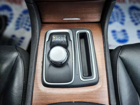 2017 Chrysler 300 C Platinum