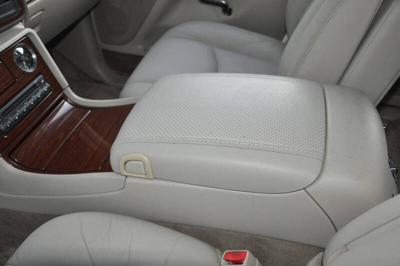 2003 Cadillac Escalade