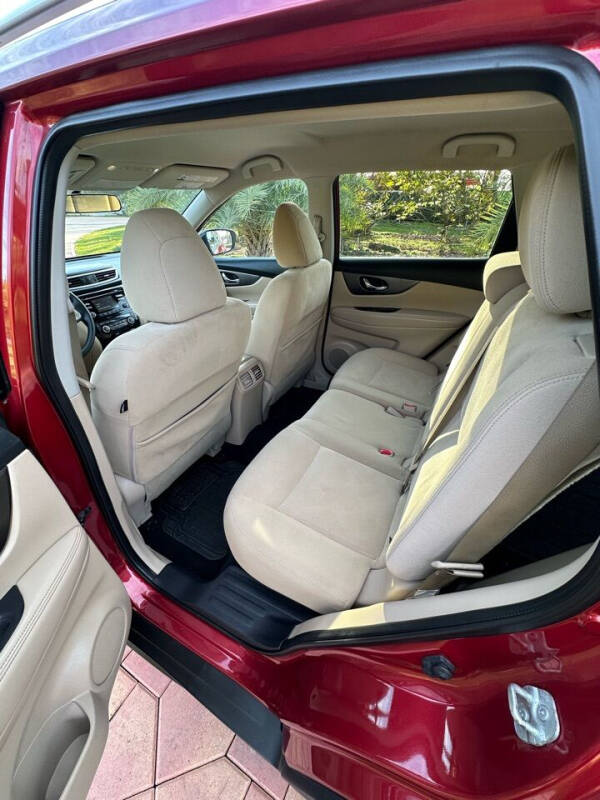 2016 Nissan Rogue SV