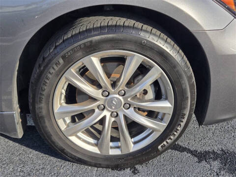 2015 Infiniti Q70 3.7