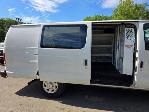 2011 Ford E-Series E-350 SD