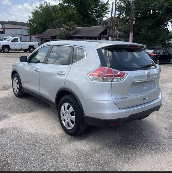 2015 Nissan Rogue S