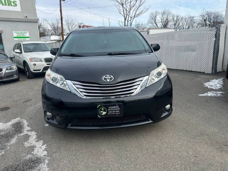 2015 Toyota Sienna