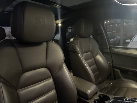 2015 Porsche Macan Turbo