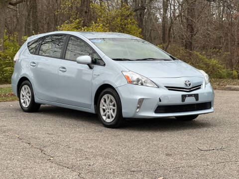 2012 Toyota Prius v Two