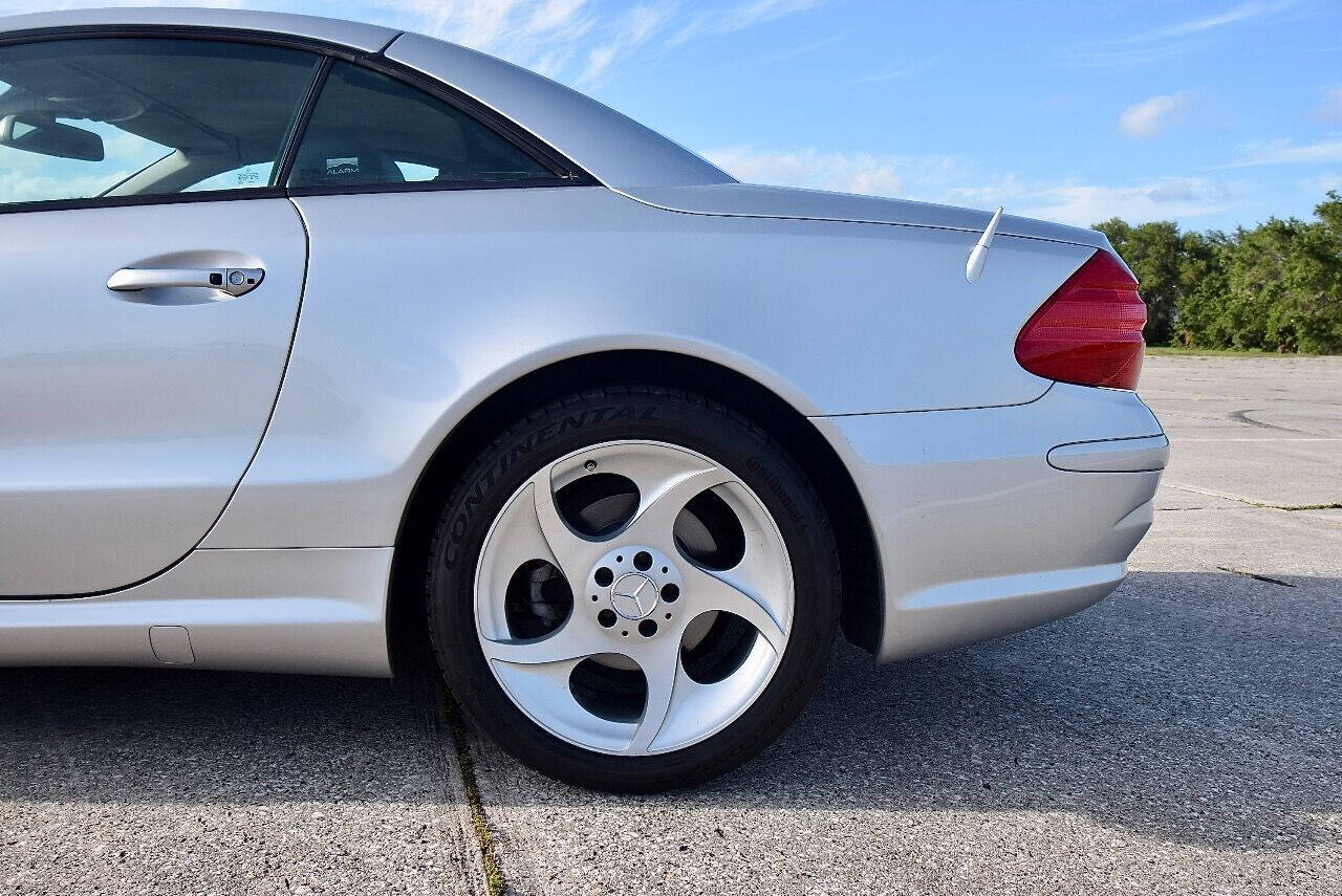 2005 Mercedes-Benz SL-Class 6
