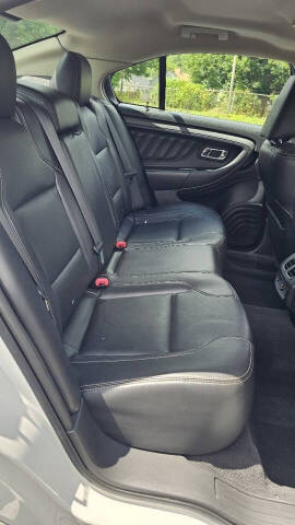 2011 Ford Taurus SEL