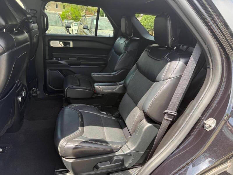 2020 Ford Explorer ST