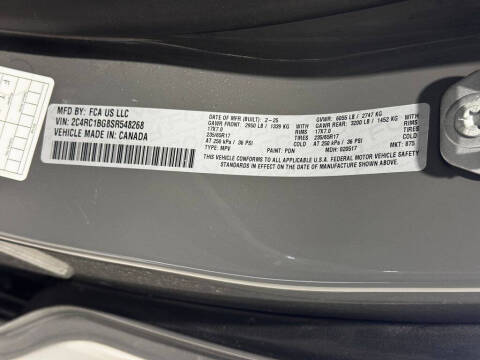 2025 Chrysler Pacifica Select