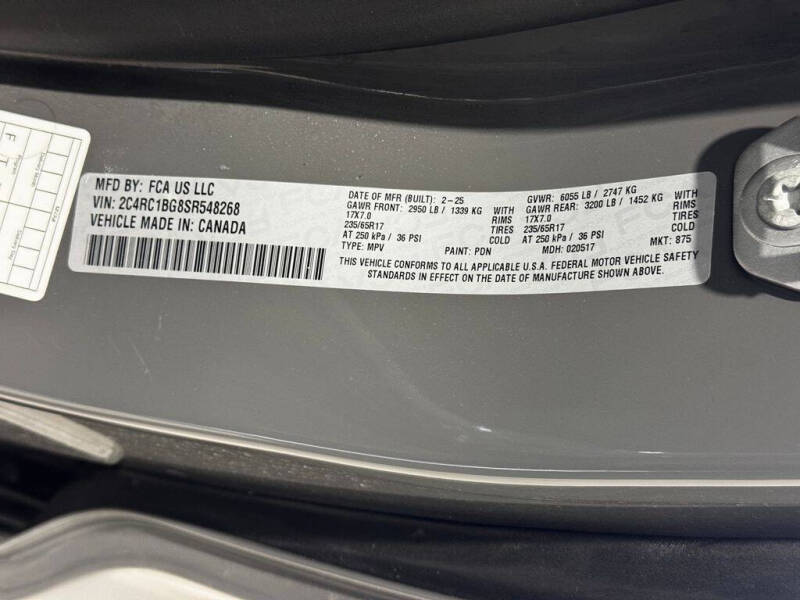 2025 Chrysler Pacifica Select