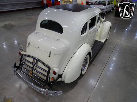 1936 Packard Eight Sedan