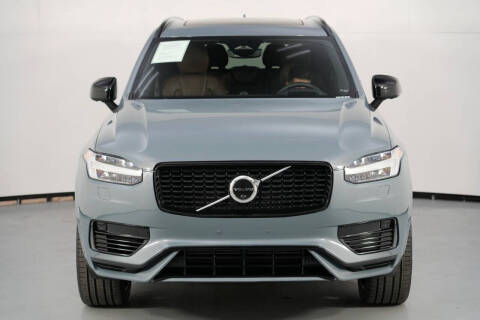 2023 Volvo XC90 Recharge T8 Ultimate Dark Theme