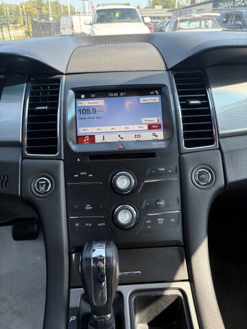 2018 Ford Taurus SEL