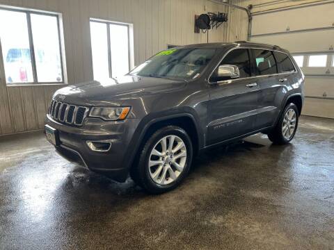 2017 Jeep Grand Cherokee for sale at Sand's Auto Sales in Cambridge MN