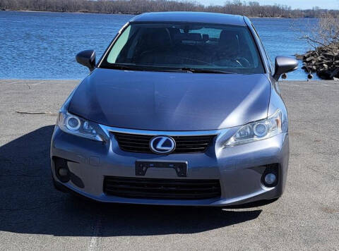 2013 Lexus CT 200h for sale at T CAR CARE INC in Philadelphia PA
