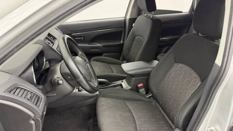 2024 Mitsubishi Outlander Sport ES