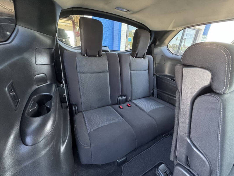 2017 Nissan Pathfinder S