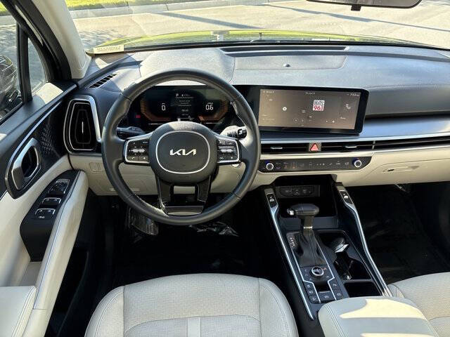 2024 Kia Sorento S