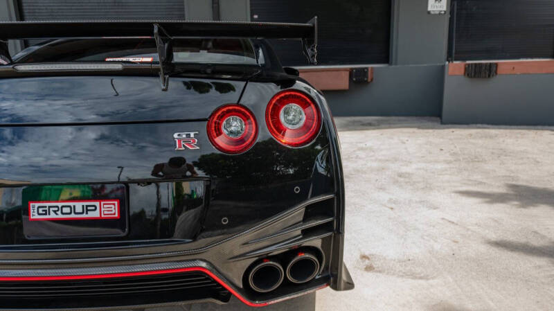 2017 Nissan GT-R NISMO