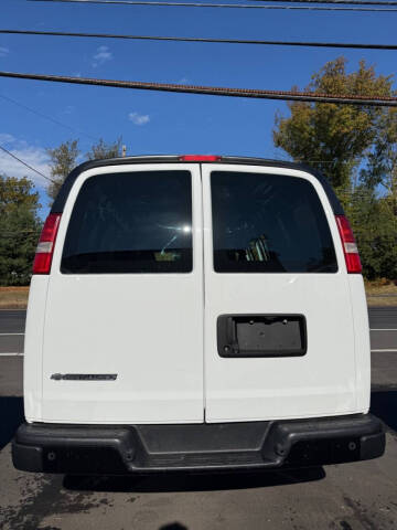 2018 Chevrolet Express 2500