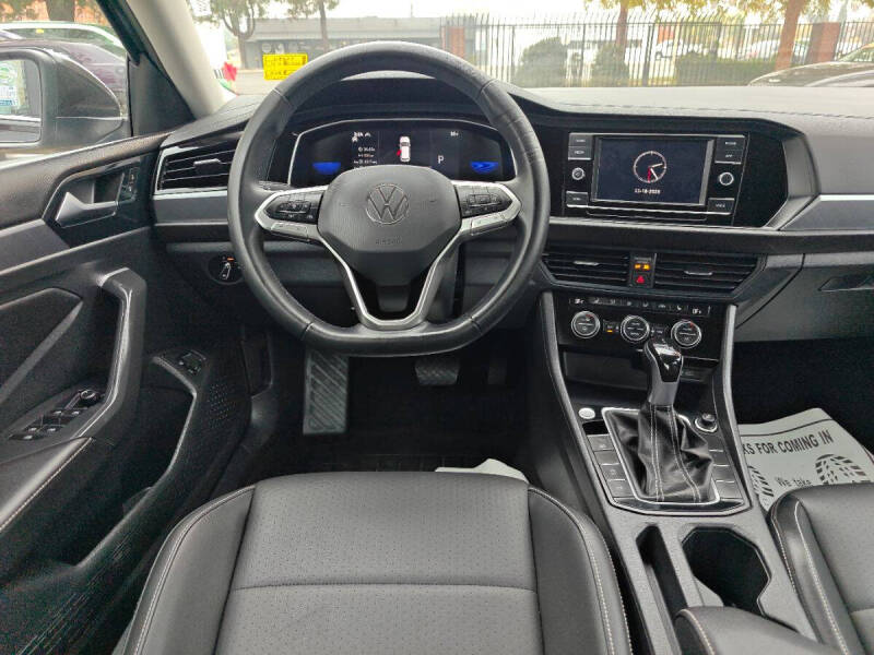 2024 Volkswagen Jetta SE